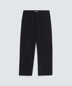 Relaxed Fit Pleated Pants